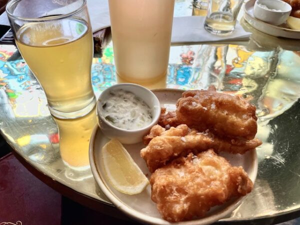 Fish &amp; chips and beer London travel tips
