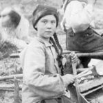 Young girl resembling Greta Thunberg in a 1898 photo, sparking time travel theories