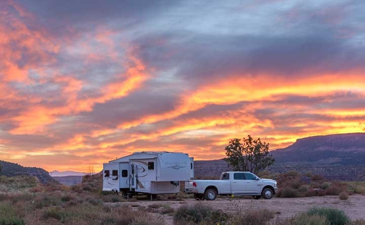 Fifth wheel RV living and travel stories from Utah-min