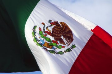 Exploring ancient ruins in Mexico, a highlight of mx travel and cultural experiences.