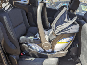 Britax Willow and Aspen base installed with lower anchors, showing a secure installation using the vehicle's lower anchor system.