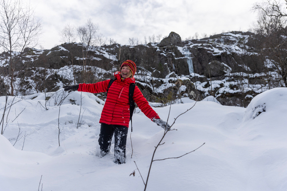 Brook on a hike to Pulpit Rock posing in the snow.