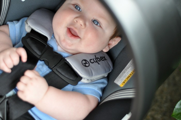 Close-up of the Cybex Agis stroller wheel, showcasing its urban terrain, never-flat design