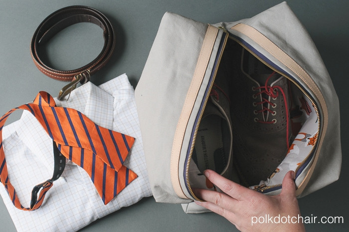 Canvas and leather Dopp kit, a stylish travel bag men can sew themselves.