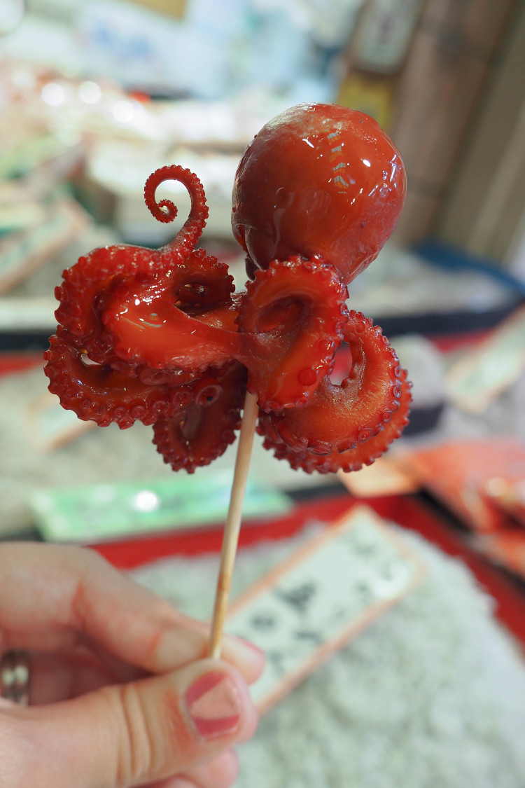 Fresh seafood and fish at Nishiki Market, Kyoto.