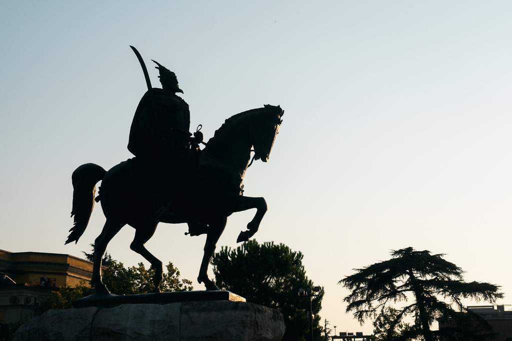 Equestrian statue depicting Albania's historical figures