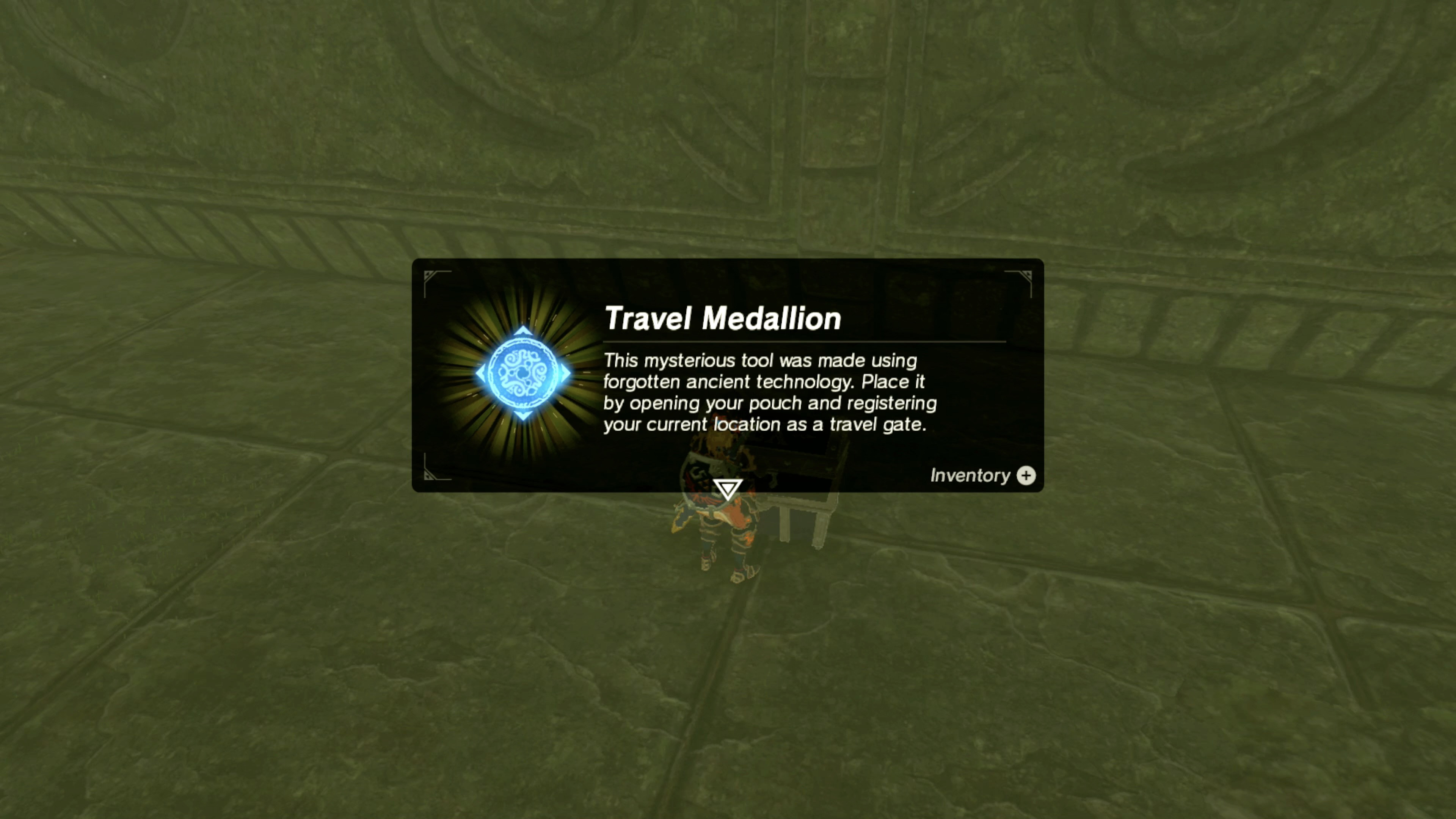 Link obtaining the Travel Medallion from the EX chest, completing the side quest.