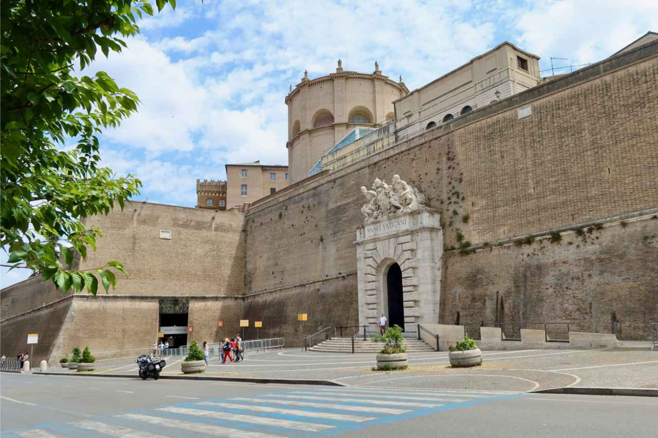 vatican museums entrance and exit