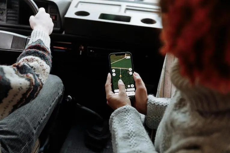 Family using GPS with an international SIM
